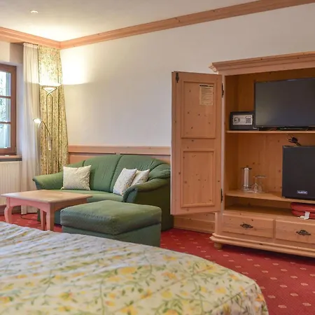 Suesser Grund Hotel *